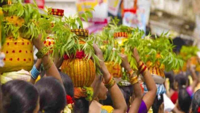 Lal Darwaza Bonalu